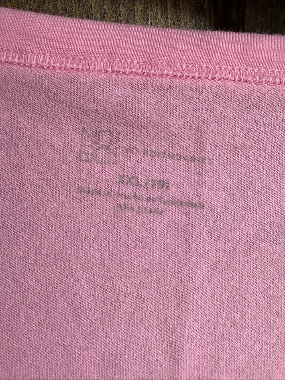 NWOT No Boundaries by Pink Short Sleeve Crewneck Tee - Picture 3 of 3